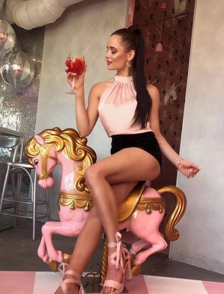 Индивидуалка 🎥 Милана фото № 2 в городе Великий Новгород