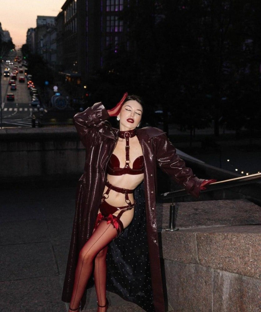 Индивидуалка Эммочка фото № 2 в городе Великий Новгород