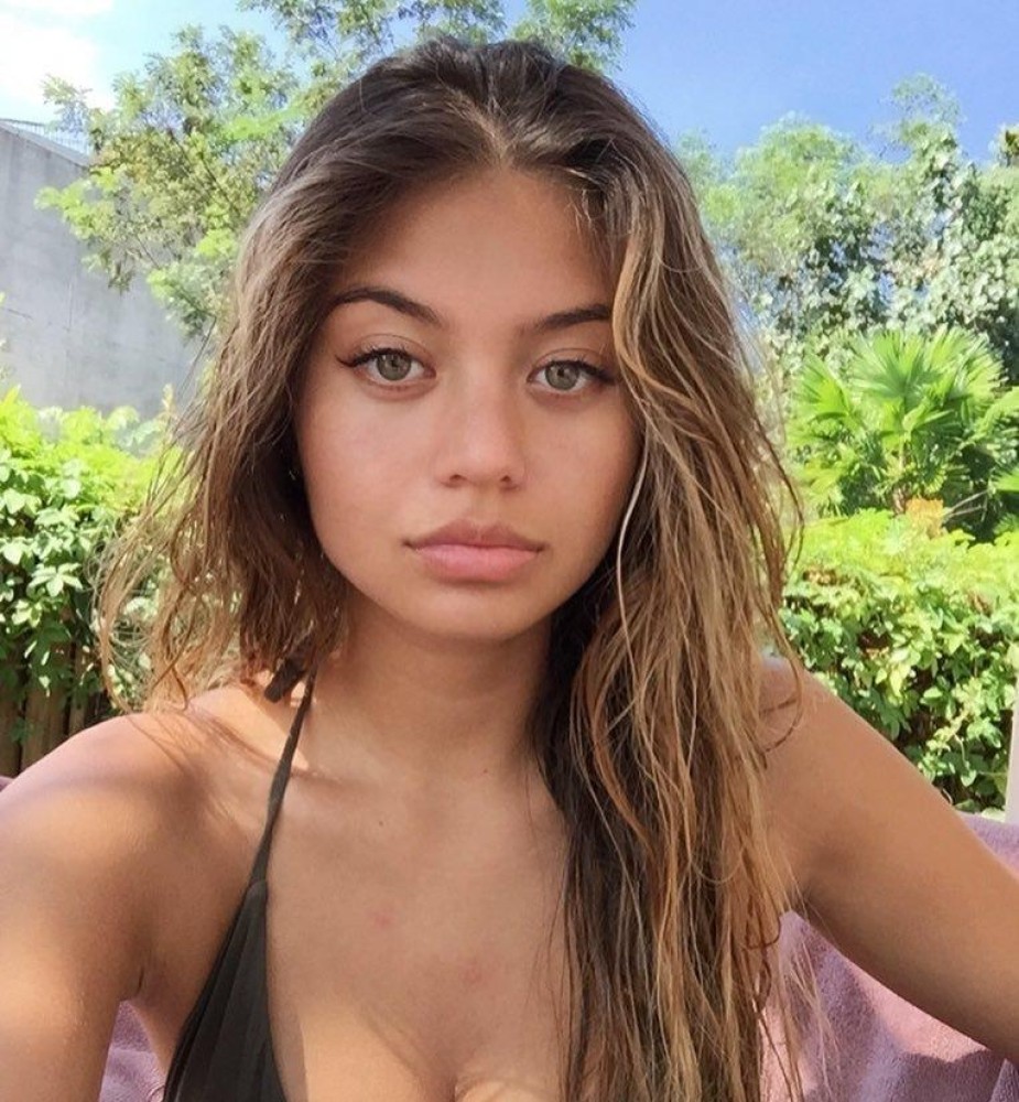 Индивидуалка Карина фото № 2 в городе Великий Новгород