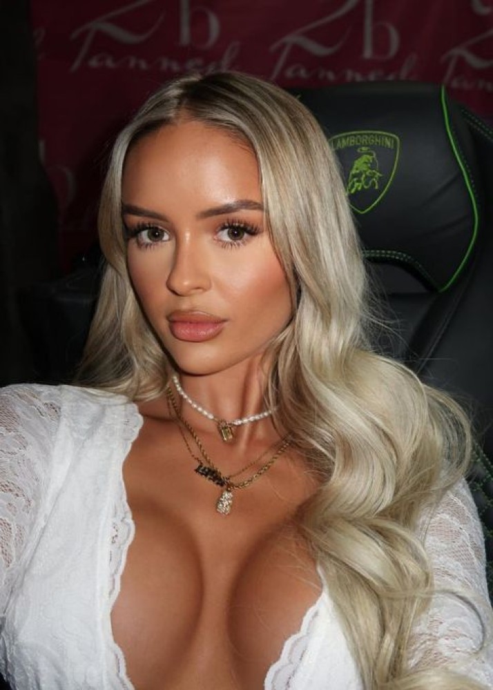 Индивидуалка Крис фото № 2 в городе Великий Новгород